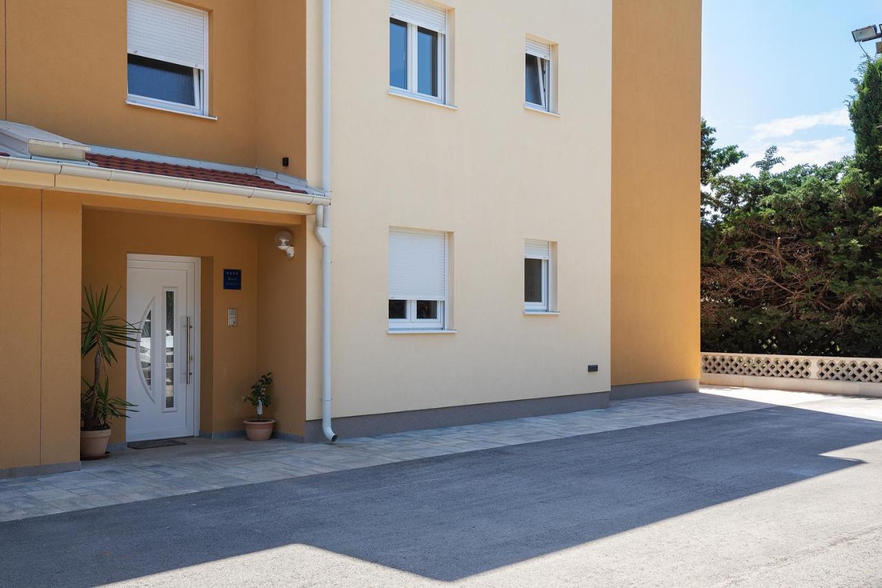 Apartment J&E Медулин Экстерьер фото